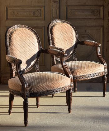 Antyczne fotele ludwik XVI styl louise luise warszawa kraków poznań wrocław katowice gdańsk -Empire Antyki #antyki#antiques #empireantyki #fotele #krzesła #meble #furniture #antykiwarszawa #projektantwnetrz #architekt